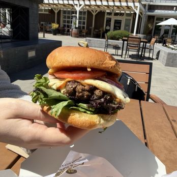 Armando & Sons Butcher Shop - Classic cheeseburger with smoked mozzarella - Meat Shops Near Me - Reno, Nevada