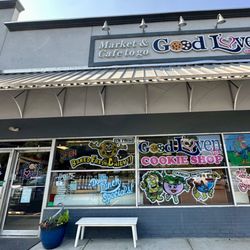 Good L'oven - Front entrance to store