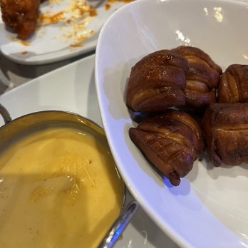 Moonshine Deck - Pretzel bites with cheese - American Near Me - Houston, Texas Moonshine Deck - Pretzel bites with cheese - American Near Me - Houston, Texas