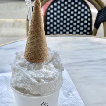 Bianco Nero - Vegan coconut gelato - Gelato Near Me - Englewood, New Jersey