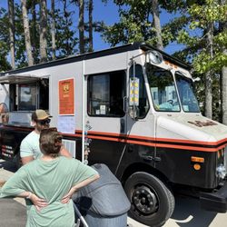 Old Beach Farmers Market in the VB Vibe District