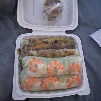 The Clouds Vietnamese Cuisine - Delicious salad rolls - one with juicy lemongrass chicken, one with prawn :) - Food Delivery Services Near Me - Vancouver, British Columbia The Clouds Vietnamese Cuisine - Delicious salad rolls - one with juicy lemongrass chicken, one with prawn :) - Food Delivery Services Near Me - Vancouver, British Columbia
