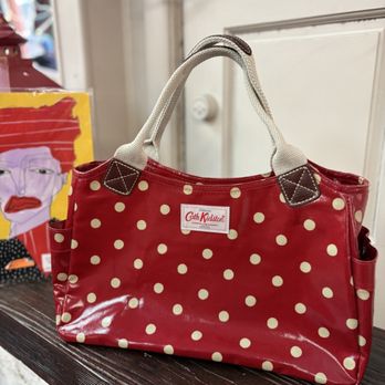 Encore Boutique - February 2025 - Used, Vintage & Consignment Near Me - Saint Paul, Minnesota