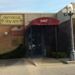 Demarcos Day Spa - Main entrance