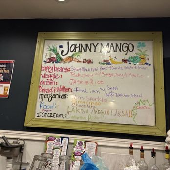 Johnny Mango World Cafe & Bar - Caribbean Near Me - Cleveland, Ohio