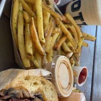 Gotts Roadside - Burgers Near Me - Napa, California Gotts Roadside - Burgers Near Me - Napa, California
