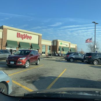 Hy-Vee - Exterior of the store - Grocery Near Me - New Hope, Minnesota Hy-Vee - Exterior of the store - Grocery Near Me - New Hope, Minnesota