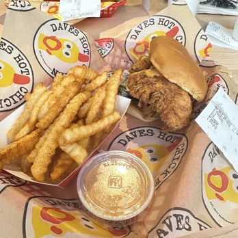 Dave's Hot Chicken - #Dave's #4 1 Slider with Fries - No spice - Chicken Shop Near Me - Lake Mary, Florida