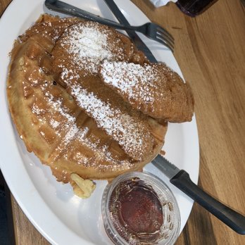 Jus' Jo's - Chicken-n-Waffle - Breakfast & Brunch Near Me - Clovis, California