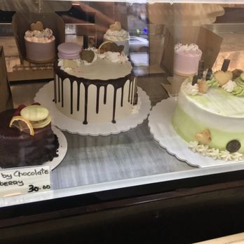 Level V Bakery - Cakes on display - Desserts Near Me - Vancouver, British Columbia Level V Bakery - Cakes on display - Desserts Near Me - Vancouver, British Columbia