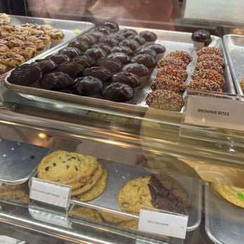 Dolce & Ciabatta Bakery Cafe - Options! - Coffee & Tea Near Me - Leesburg, Virginia