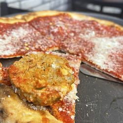 Emangeo’s Brick Oven Pizza - Apizza with meatball. Yumm!