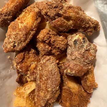 Potato Corner - Garlic parm very over seasoned and small pieces, little bit meat all bone - Fast Food Near Me - Waipahu, Hawaii