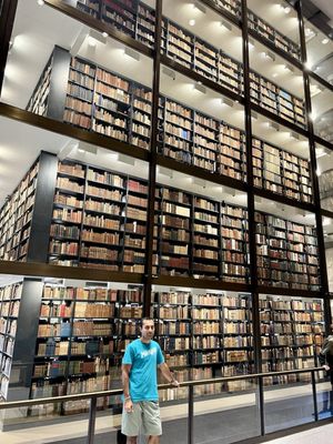 Beinecke Rare Book and Manuscript Library by null