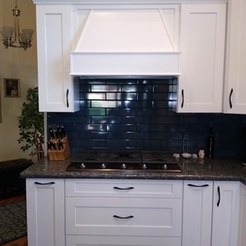 California Cabinets Distributor - We added a 36" Waypoint hood.  Really dresses up the kitchen! - Flooring Near Me - Henderson, Nevada