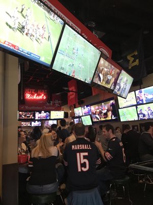 Michael's Original Pizzeria & Tavern by null