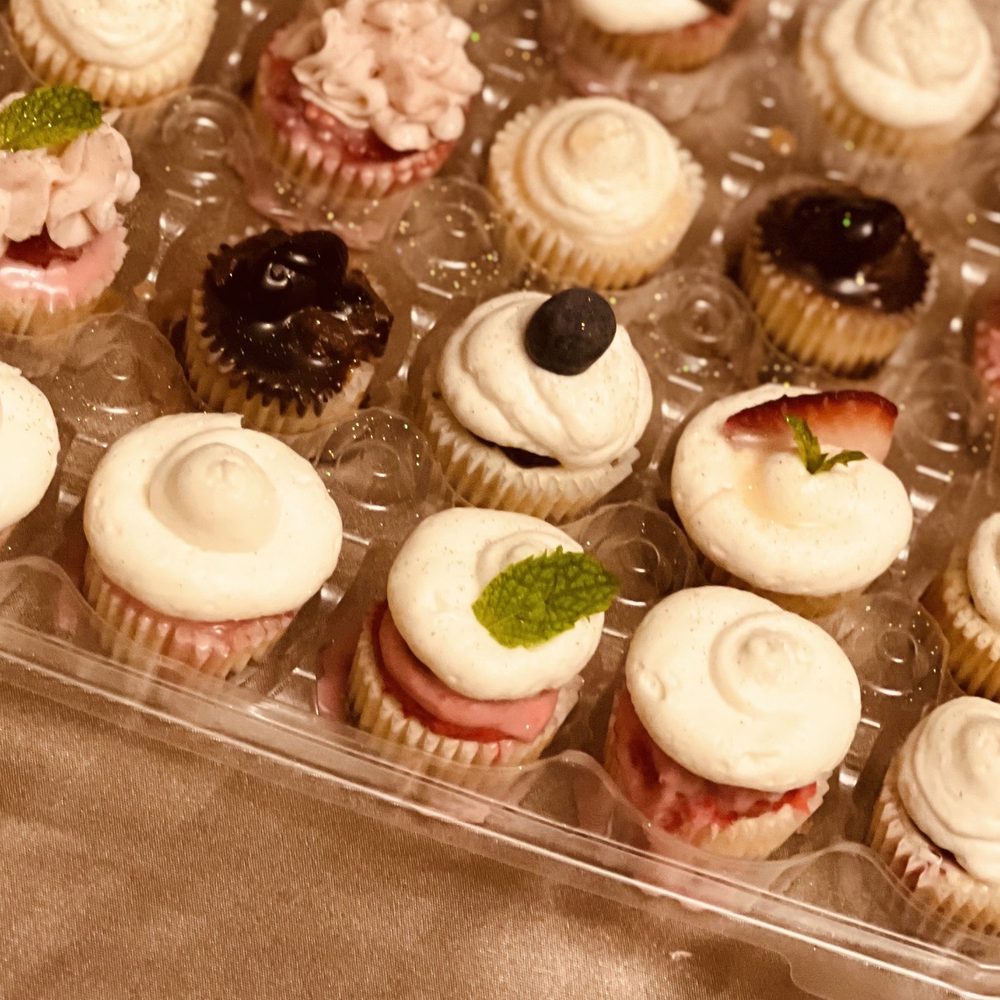 Cake Tuxedo - Cheesecake bites - Cupcakes Near Me - Las Vegas, Nevada Cake Tuxedo - Cheesecake bites - Cupcakes Near Me - Las Vegas, Nevada