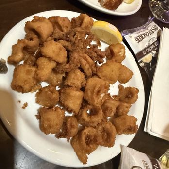 Barbara's Fishtrap - Coastside Calamari - Seafood Near Me - Half Moon Bay, California