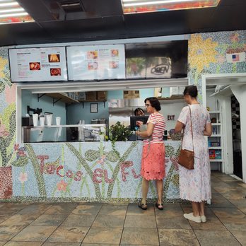 Tacos El Fluffy - Fast casual - Mexican Near Me - Pensacola, Florida
