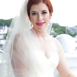 Bride's Side Beauty