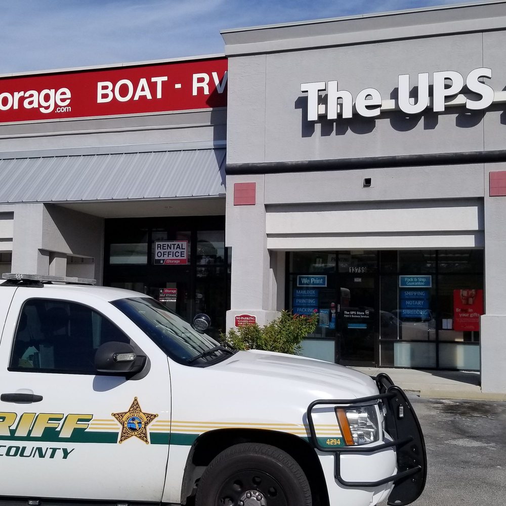 The UPS Store - Shipping Centers Near Me - Seminole, Florida