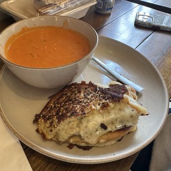Pacific Pearl Cafe - Breakfast & Brunch Near Me - San Juan Capistrano, California Pacific Pearl Cafe - Breakfast & Brunch Near Me - San Juan Capistrano, California