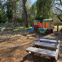 Growing Light Montessori School - Lafayette