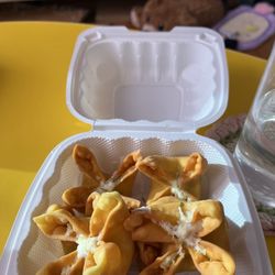 Dave's Garden - Crab rangoon