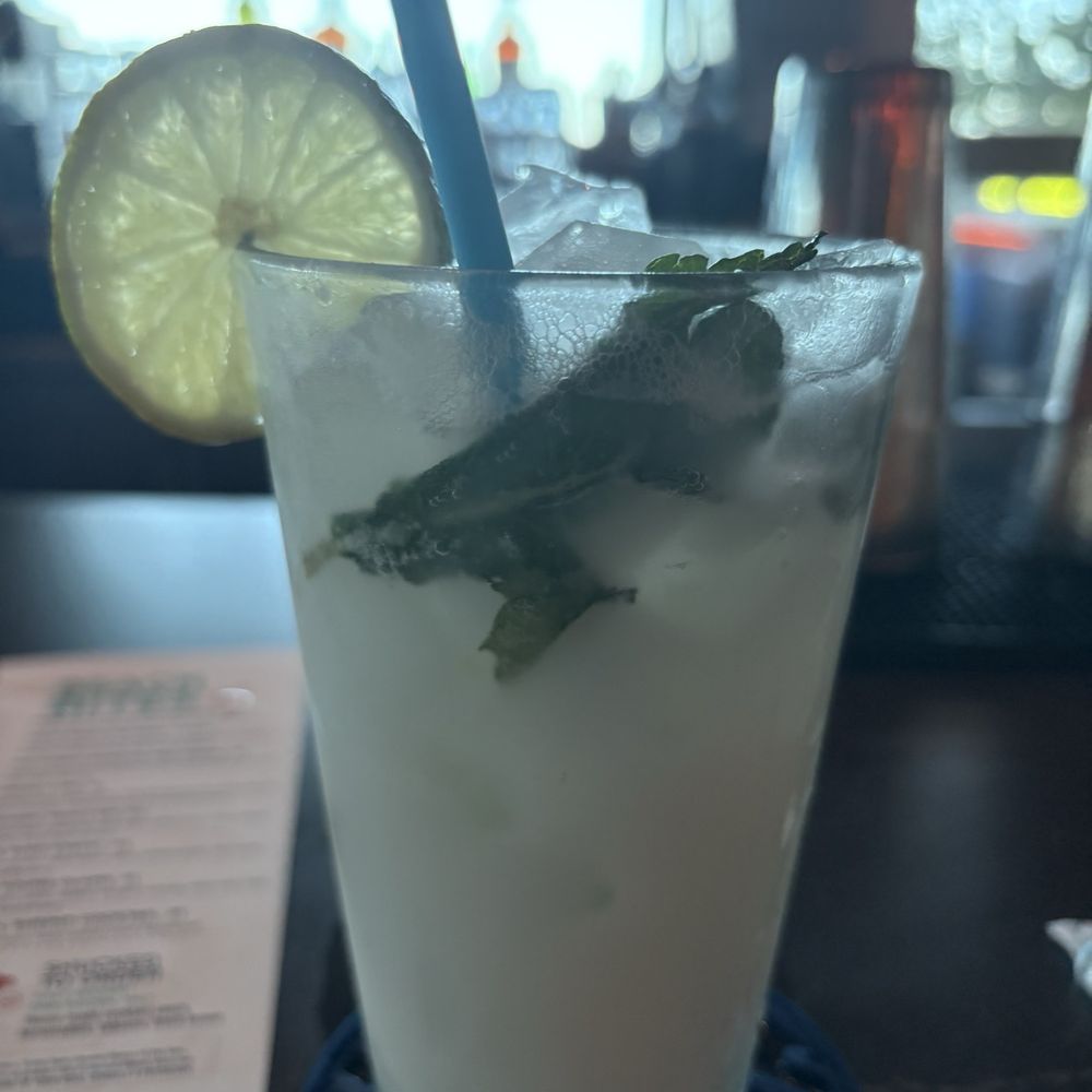 Beach House - Coconut mojito - Bars Near Me - Pompano Beach, Florida Beach House - Coconut mojito - Bars Near Me - Pompano Beach, Florida