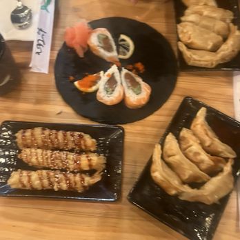 MiMi's Kitchen - Shrimp Tempura, Cherry Blossom Roll ( 8 Pieces), Gyoza - Asian Fusion Near Me - San Jose, California