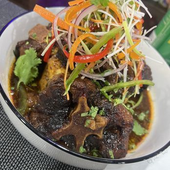 Que lo Que Sabor - Ox tail with Mofongo jubilee salad - Dominican Near Me - East Stroudsburg, Pennsylvania Que lo Que Sabor - Ox tail with Mofongo jubilee salad - Dominican Near Me - East Stroudsburg, Pennsylvania