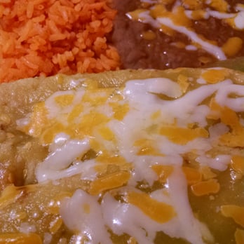 Tres Hermanos - Mexican Near Me - Mount Joy, Pennsylvania