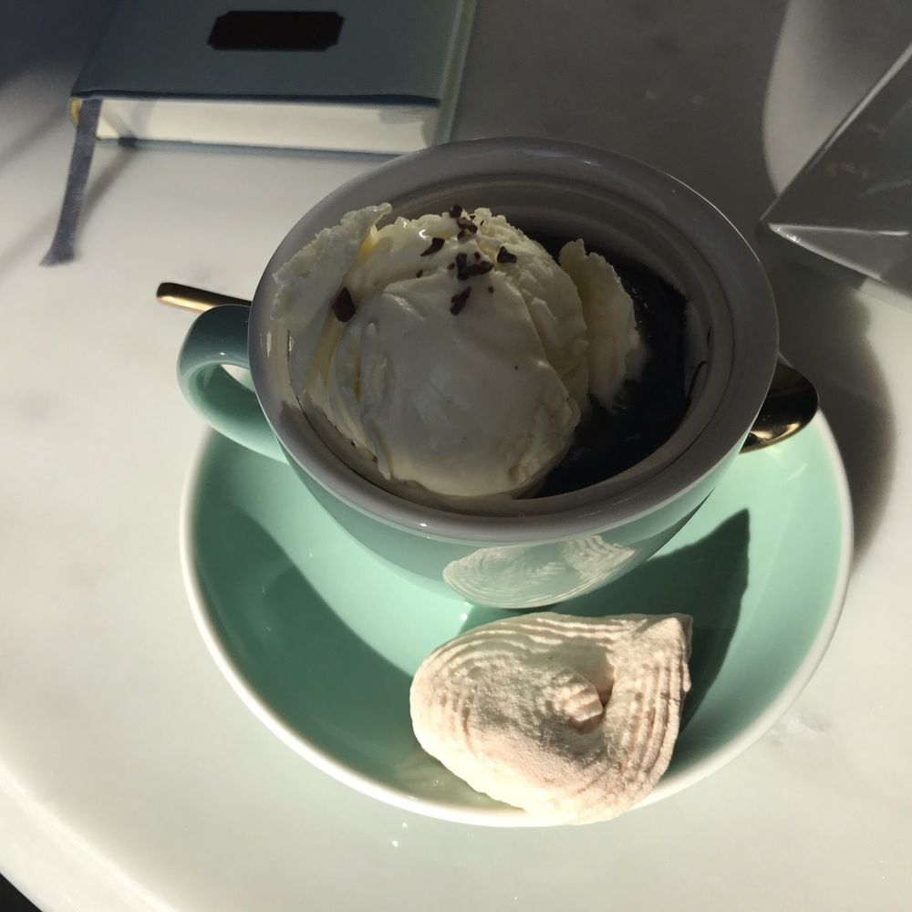 La Glace - Hot Chocolate Festival 2018 - Volcan de glace ($9.50) - Ice Cream & Frozen Yogurt Near Me - Vancouver, British Columbia