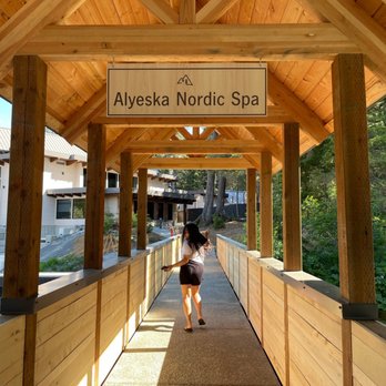 Alyeska Resort - Ski Resorts Near Me - Girdwood, Alaska