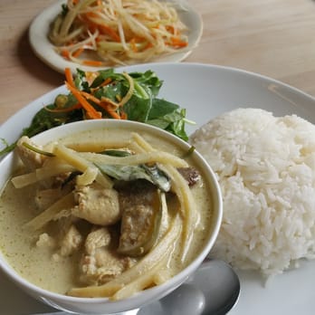 Kin Kao Thai Kitchen - Green curry with chicken - Thai Near Me - Vancouver, British Columbia Kin Kao Thai Kitchen - Green curry with chicken - Thai Near Me - Vancouver, British Columbia