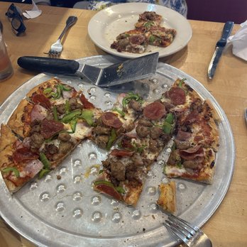 Old Chicago Pizza + Taproom - Meat lovers pizza - Pizza Near Me - Waco, Texas Old Chicago Pizza + Taproom - Meat lovers pizza - Pizza Near Me - Waco, Texas