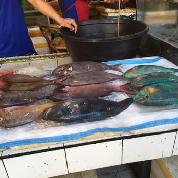 D'Talipapa Seafood Market - Seafood Markets Near Me - Malay, ABR