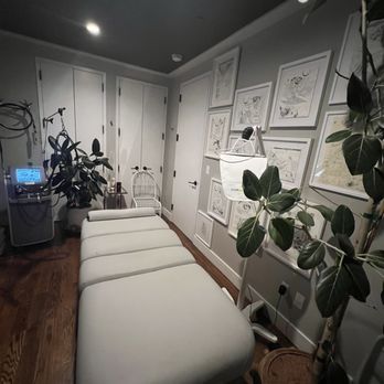 Uncle Nat's  - Laser room - Sugaring Near Me - Brooklyn, New York