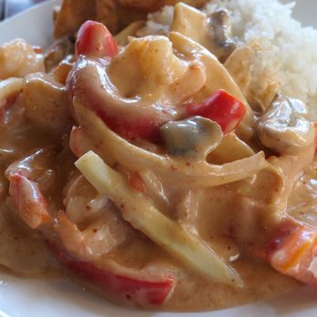 Jin 28 - Red Curry with Chicken - Asian Fusion Near Me - Highwood, Illinois Jin 28 - Red Curry with Chicken - Asian Fusion Near Me - Highwood, Illinois