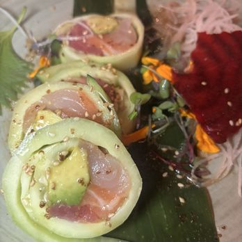 Mama M Sushi - Japanese Near Me - Pasadena, California