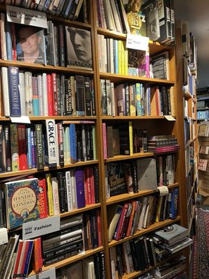 Landmark Booksellers | Franklin, Tennessee by null