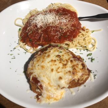 Olive Garden Italian Restaurant - Lunch portion of Chicken Parmesan! - Italian Near Me - Grapevine, Texas Olive Garden Italian Restaurant - Lunch portion of Chicken Parmesan! - Italian Near Me - Grapevine, Texas
