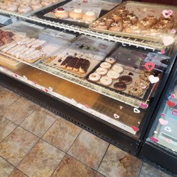 Looks yummy but no one wanted to wait on me Looks yummy but no one wanted to wait on me