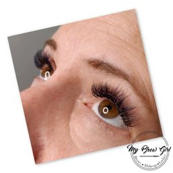 My Brow Girl - Hybrid lash extensions . Volume + classic lash extensions
