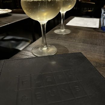 Flesh & Buns - Bottomless Brunch Prosecco - Japanese Near Me - London, XGL Flesh & Buns - Bottomless Brunch Prosecco - Japanese Near Me - London, XGL