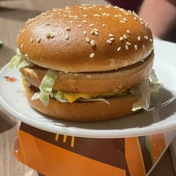 McDonald's - Wenn die Patties kleiner sind als der Bun, geht der Big Mac optisch als Veggie durch