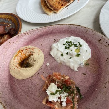 La Vie - Spreads - Hummus, Tzatziki, Baba Ghanousj, served w Pita bread - Cocktail Bars Near Me - Washington, DC, District of Columbia
