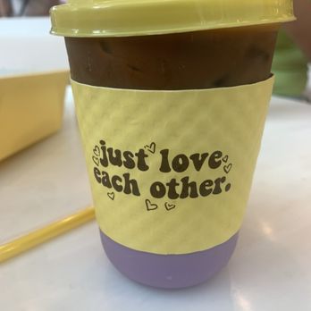 La La Land - Lavender Vanilla Latte - Cafes Near Me - Austin, Texas La La Land - Lavender Vanilla Latte - Cafes Near Me - Austin, Texas