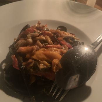 Barrique - Lobster and mushroom pasta - Wine Bars Near Me - Venice, California Barrique - Lobster and mushroom pasta - Wine Bars Near Me - Venice, California