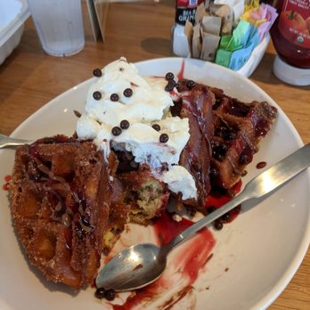 Silver Diner - Super yummy churro waffle for dessert!! - New American Near Me - Elkridge, Maryland Silver Diner - Super yummy churro waffle for dessert!! - New American Near Me - Elkridge, Maryland